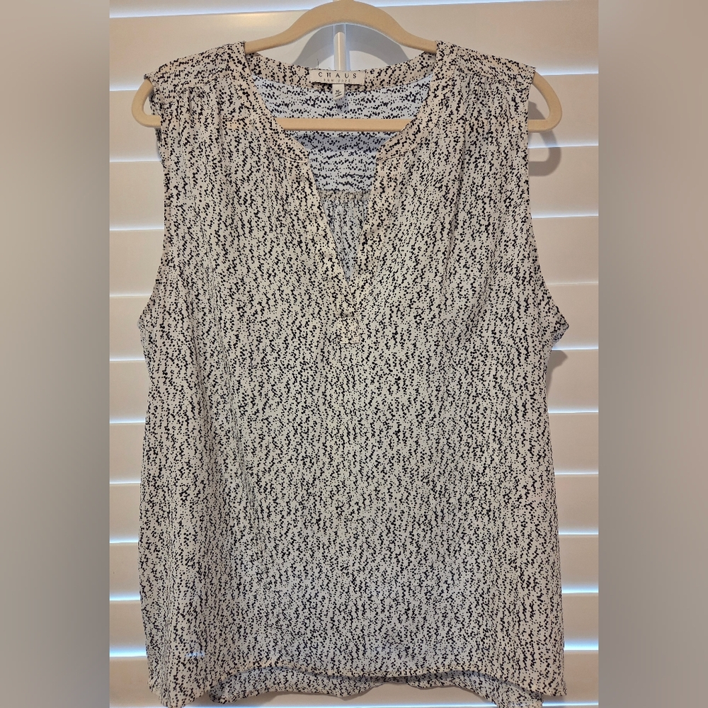 Chaus Black and White Sleeveless Top